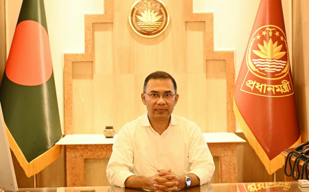 প্রথমবারের মতো তেজগাঁও কার্যালয়ে অফিস করছেন প্রধানমন্ত্রী তারেক রহমান