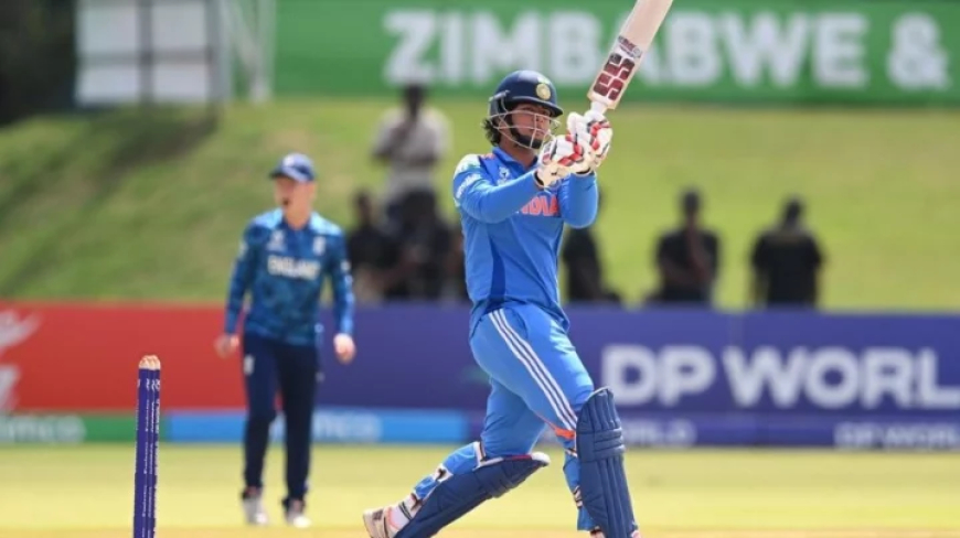 ৫৫ বলে সেঞ্চুরি, ১৫ চার ও ১৫ ছক্কায় ৮০ বলে ১৭৫ রান, রেকর্ডবুকে তোলপাড়