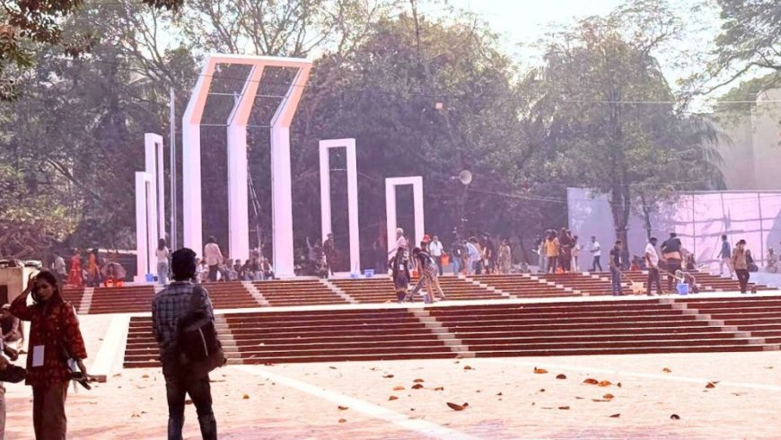রং-তুলির ছোঁয়ায় প্রস্তুতির শেষ পর্যায়ে শহীদ মিনার প্রাঙ্গণ